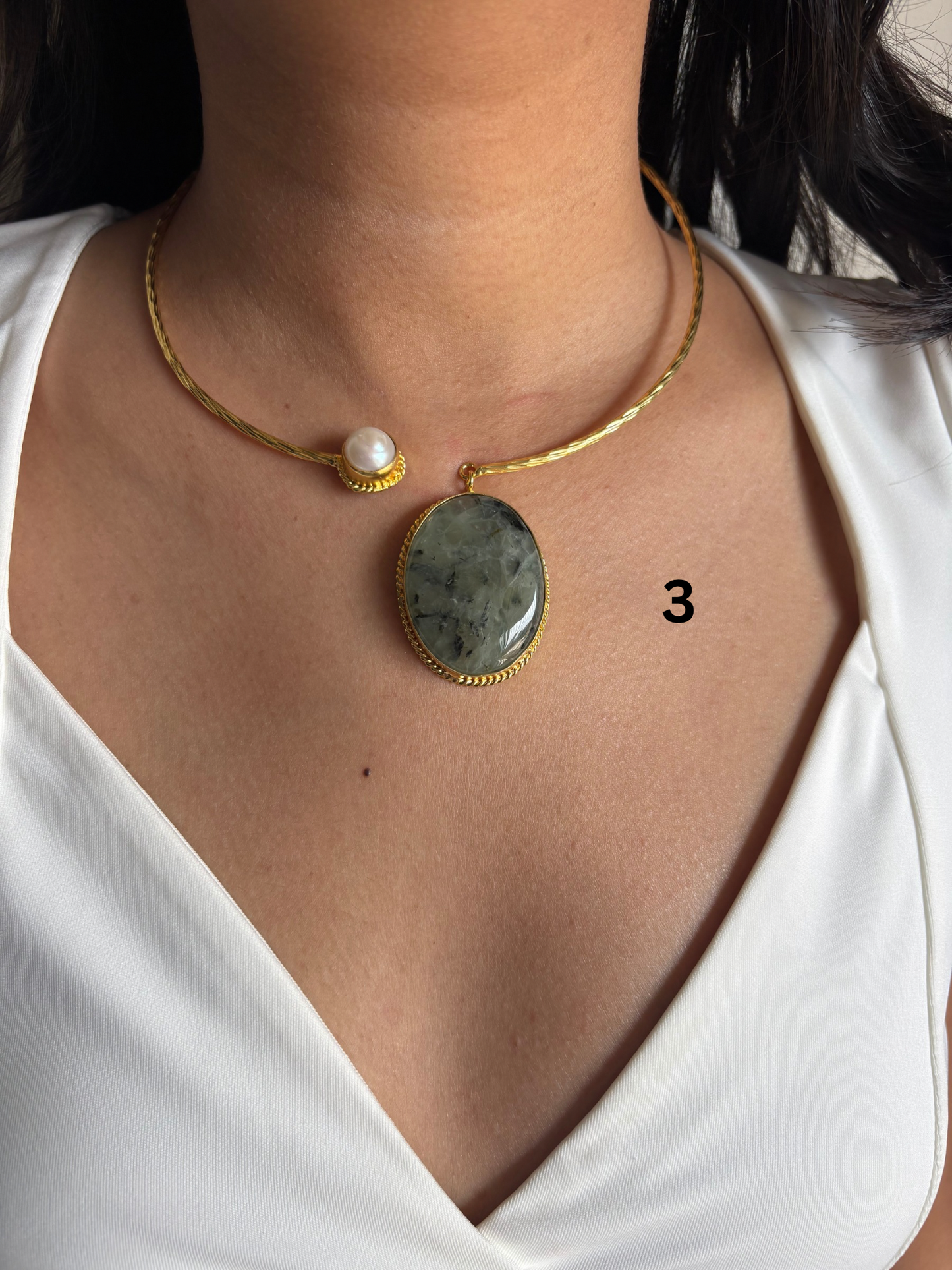 Prehnite Hasli Choker - Brass
