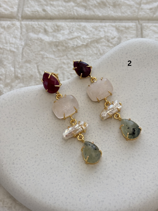 Pearl Color Natural Stone Dangler