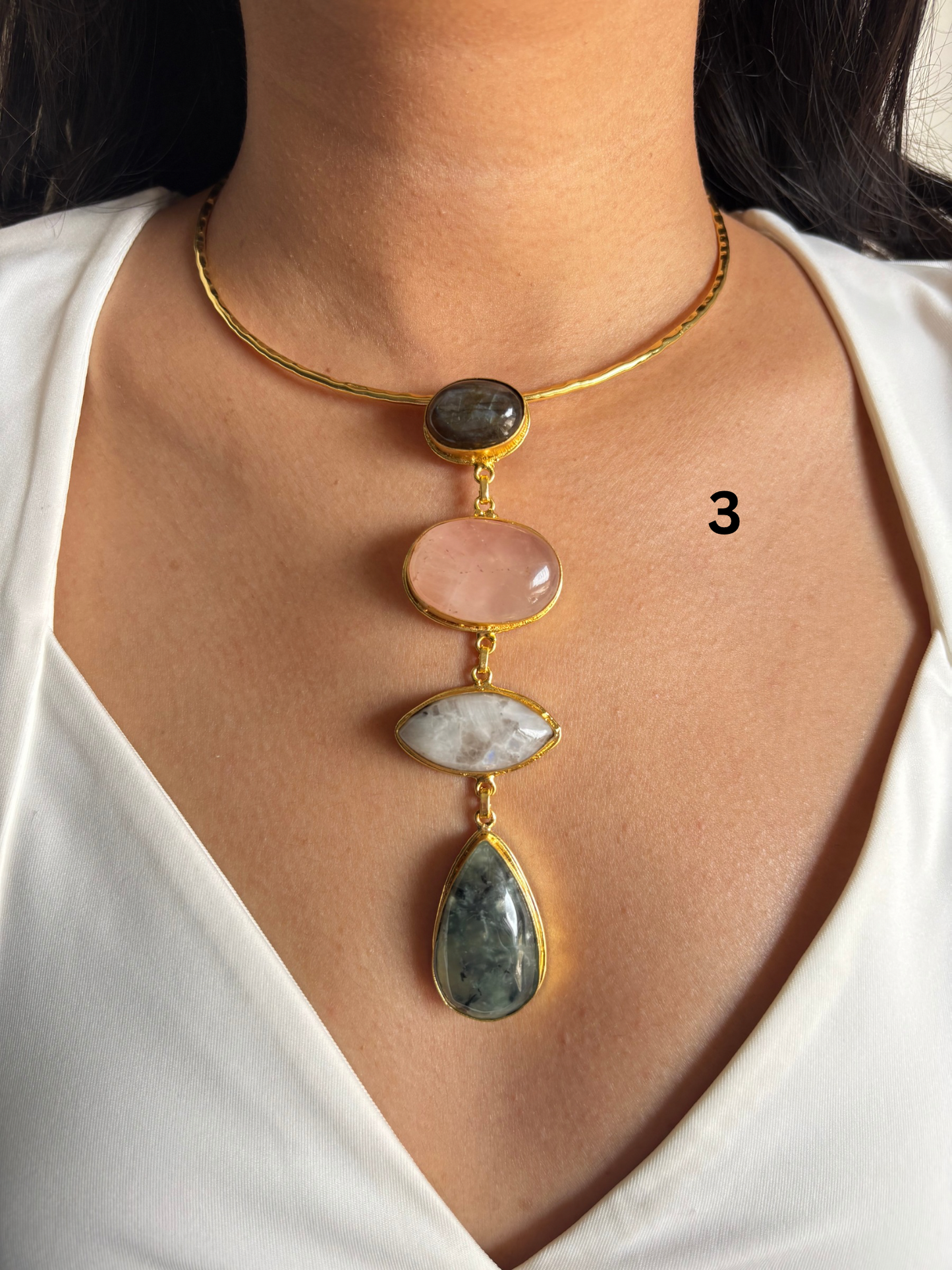 Isabelle Natural Stone Hasli Choker- Brass