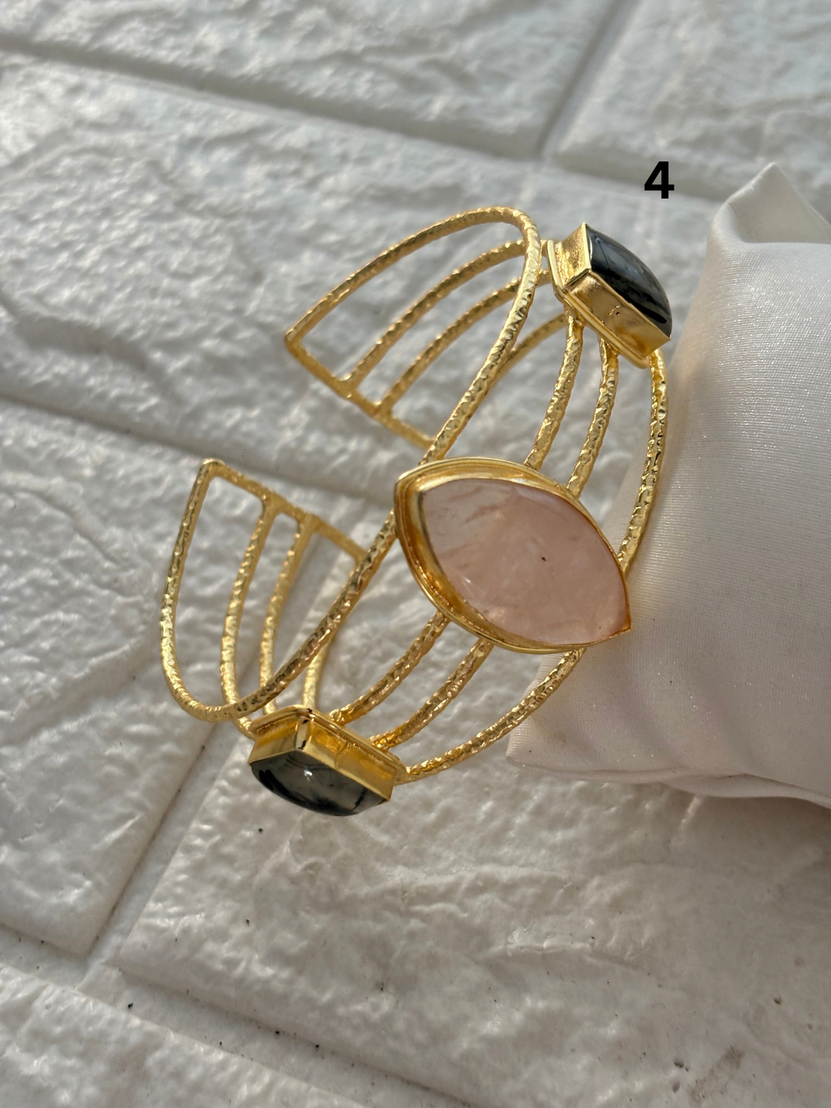 Trio Colour Natural Stone Brass cuff