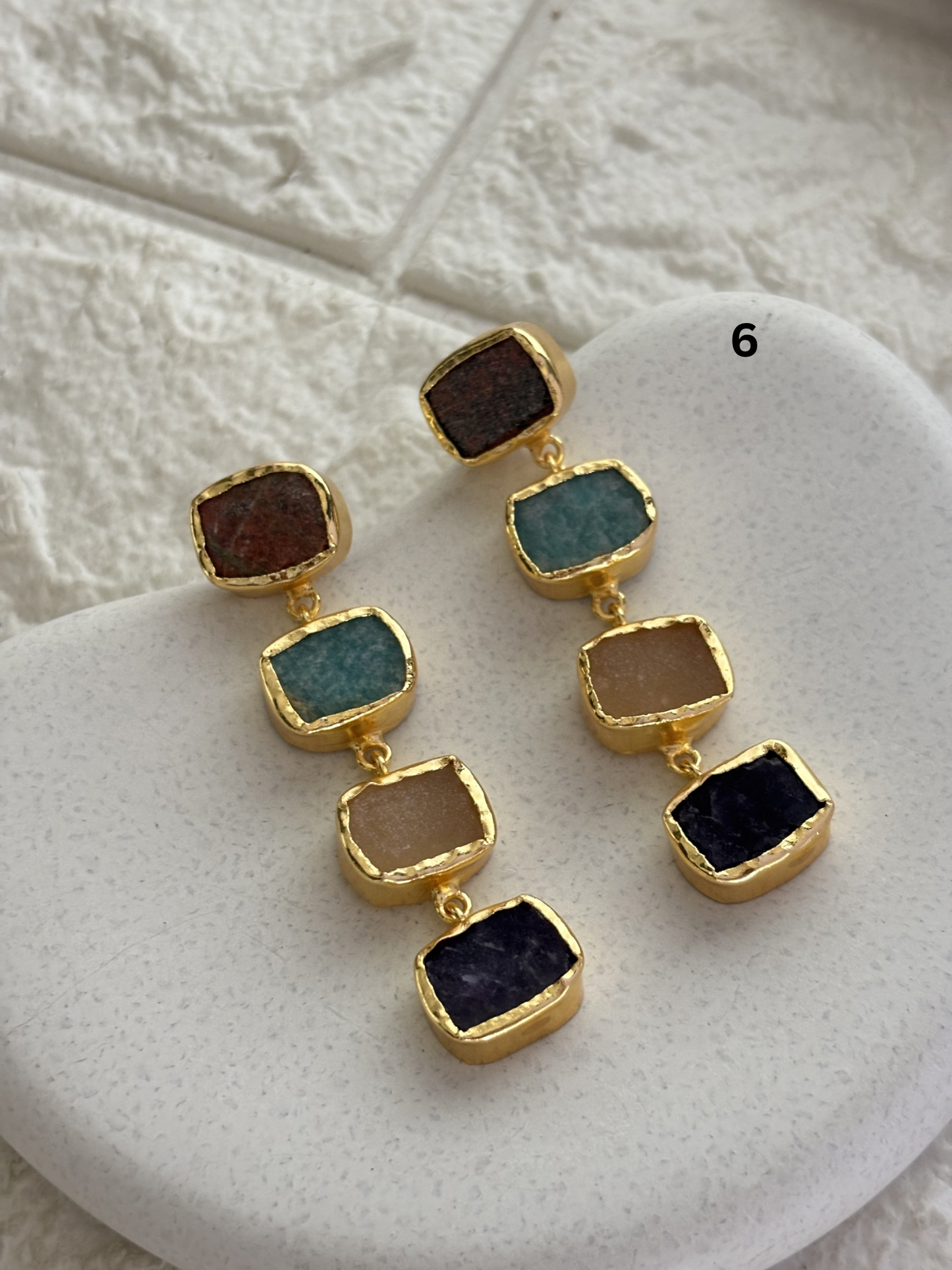 Colorbar Natural Stone Dangler