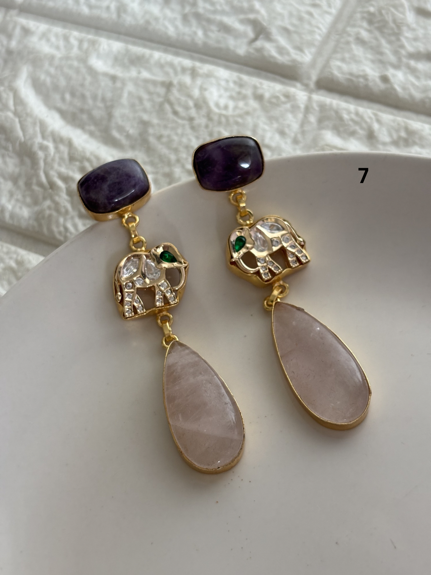 Elenor Fusion Dangler Brass
