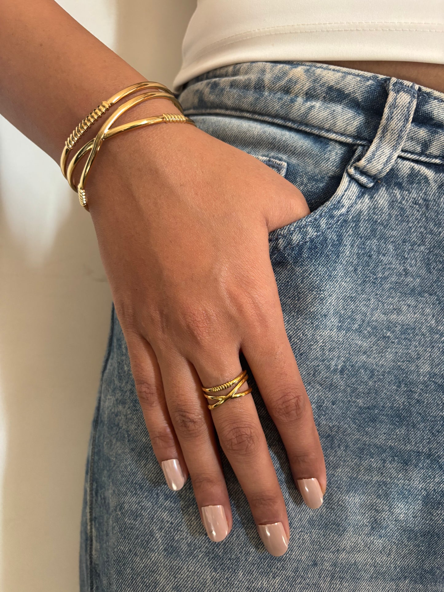 Criss-Cross Adjustable Cuff-combo