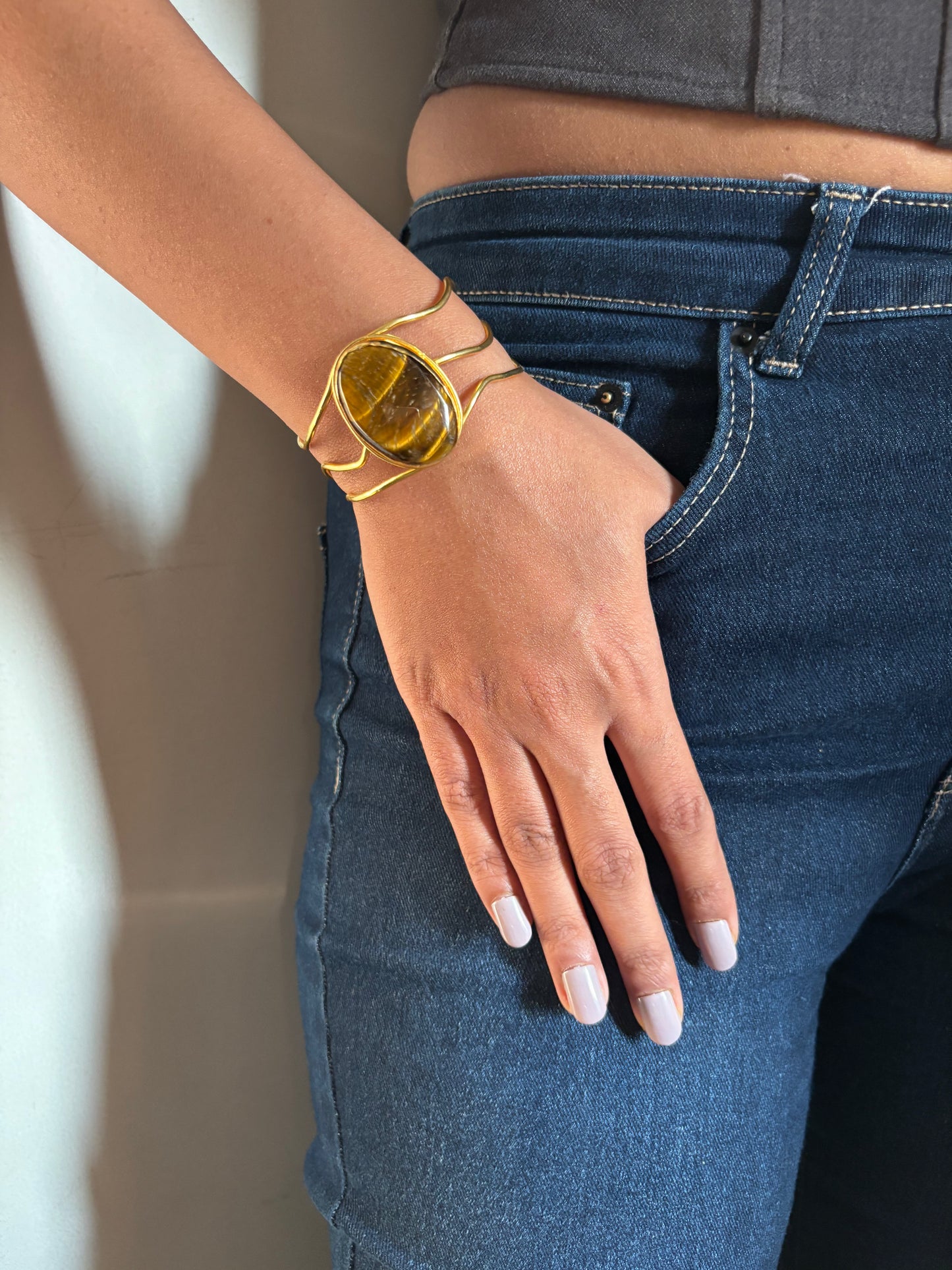 Wavy stone adjustable cuff- Brass