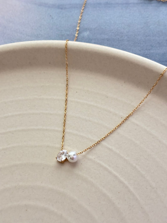 Pearl-Solitaire Necklace