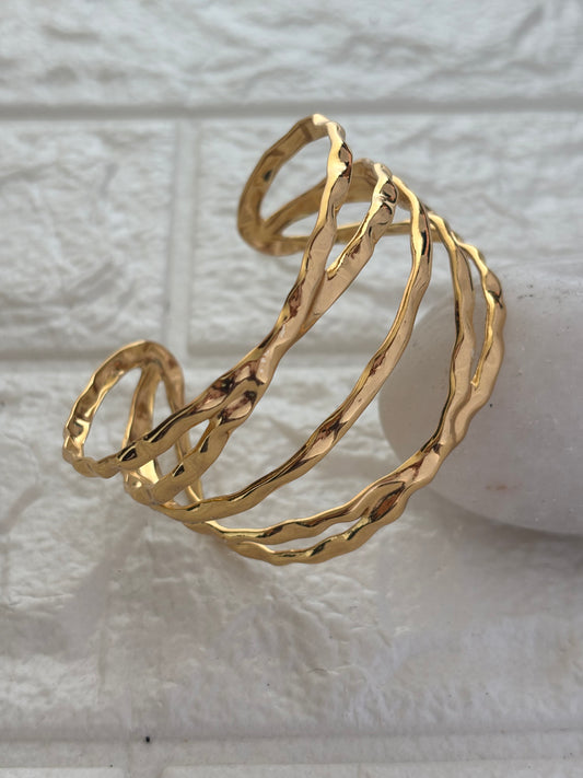 Storm Adjustable Cuff