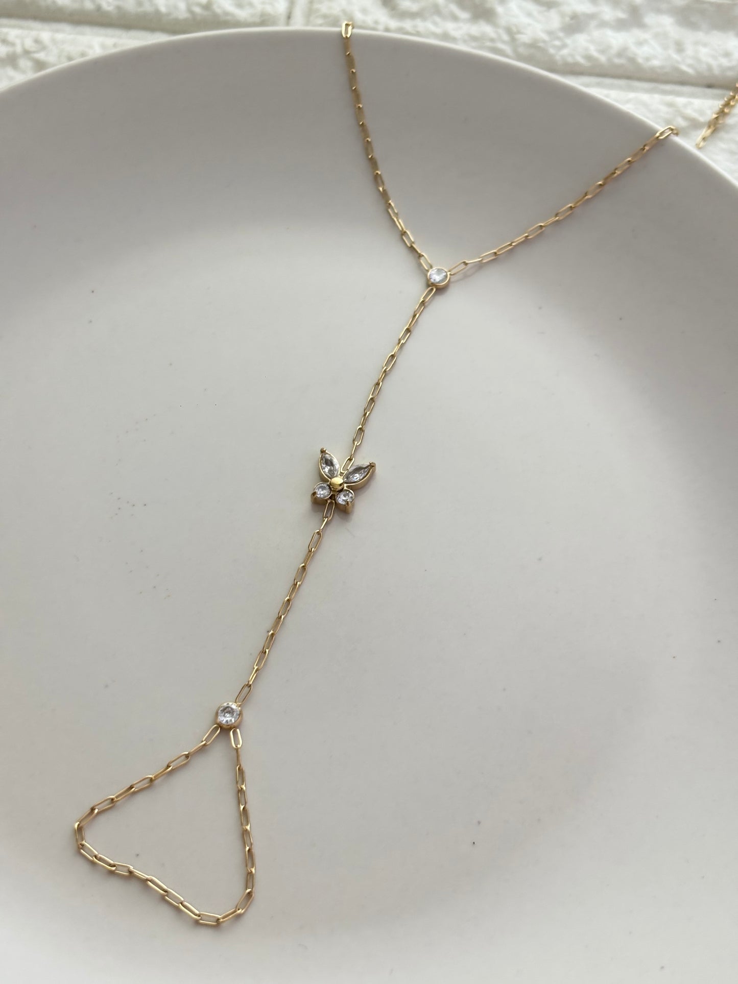 Lea Studded Handchain