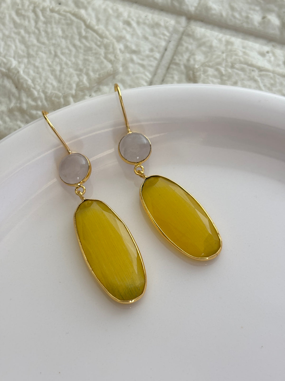 lemon Jade Teardrop Dangler Brass
