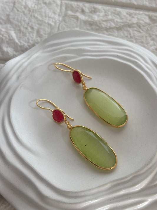 Lime Green Teardrop Dangler Brass
