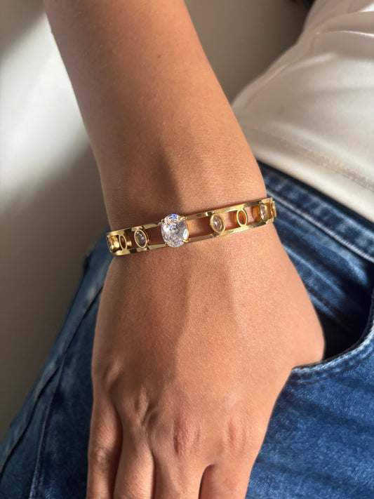 Oval Solitaire Bracelet