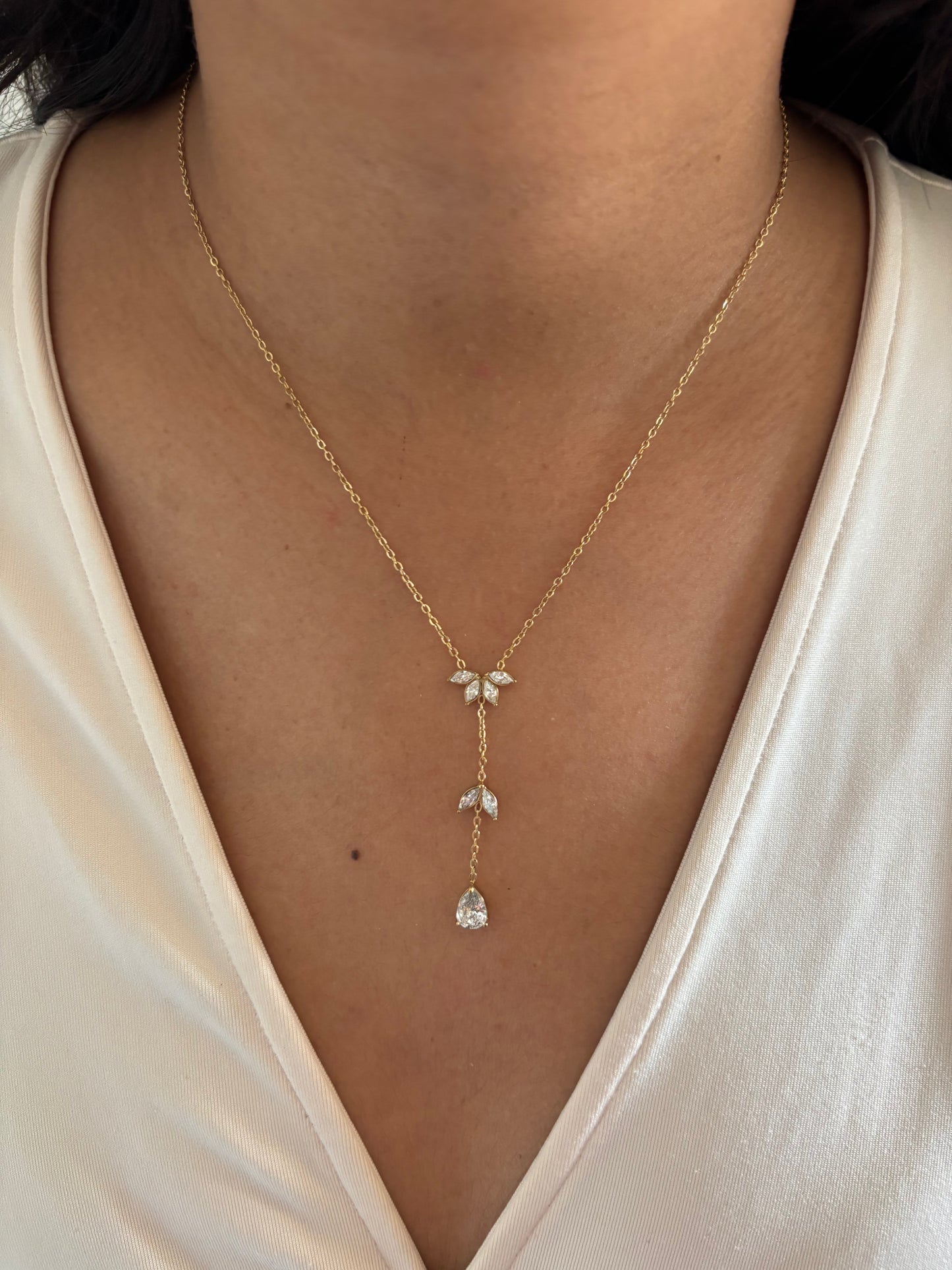 Lily Trail Y Necklace
