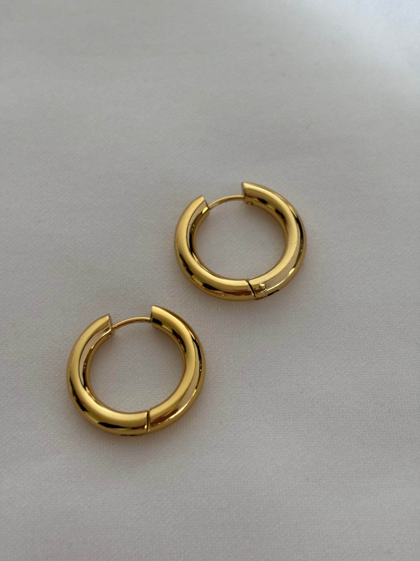 Classic Hoops