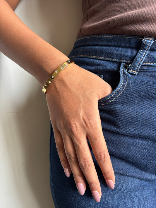 Diamond Studded Gold Bracelet