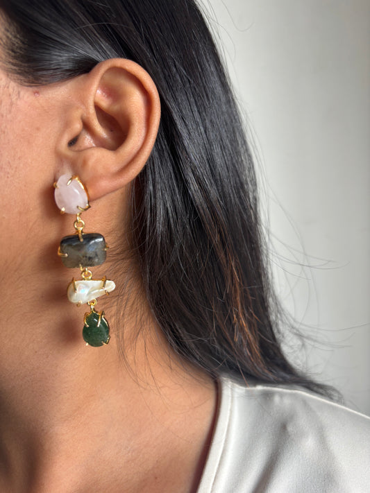 Pearl Color Natural Stone Dangler