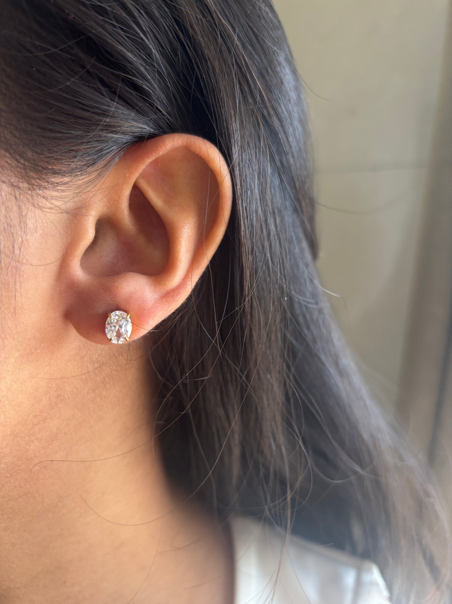 Oval Solitaire Studs