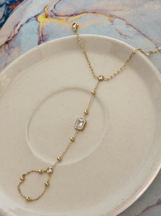 Blair Studded Hand-chain