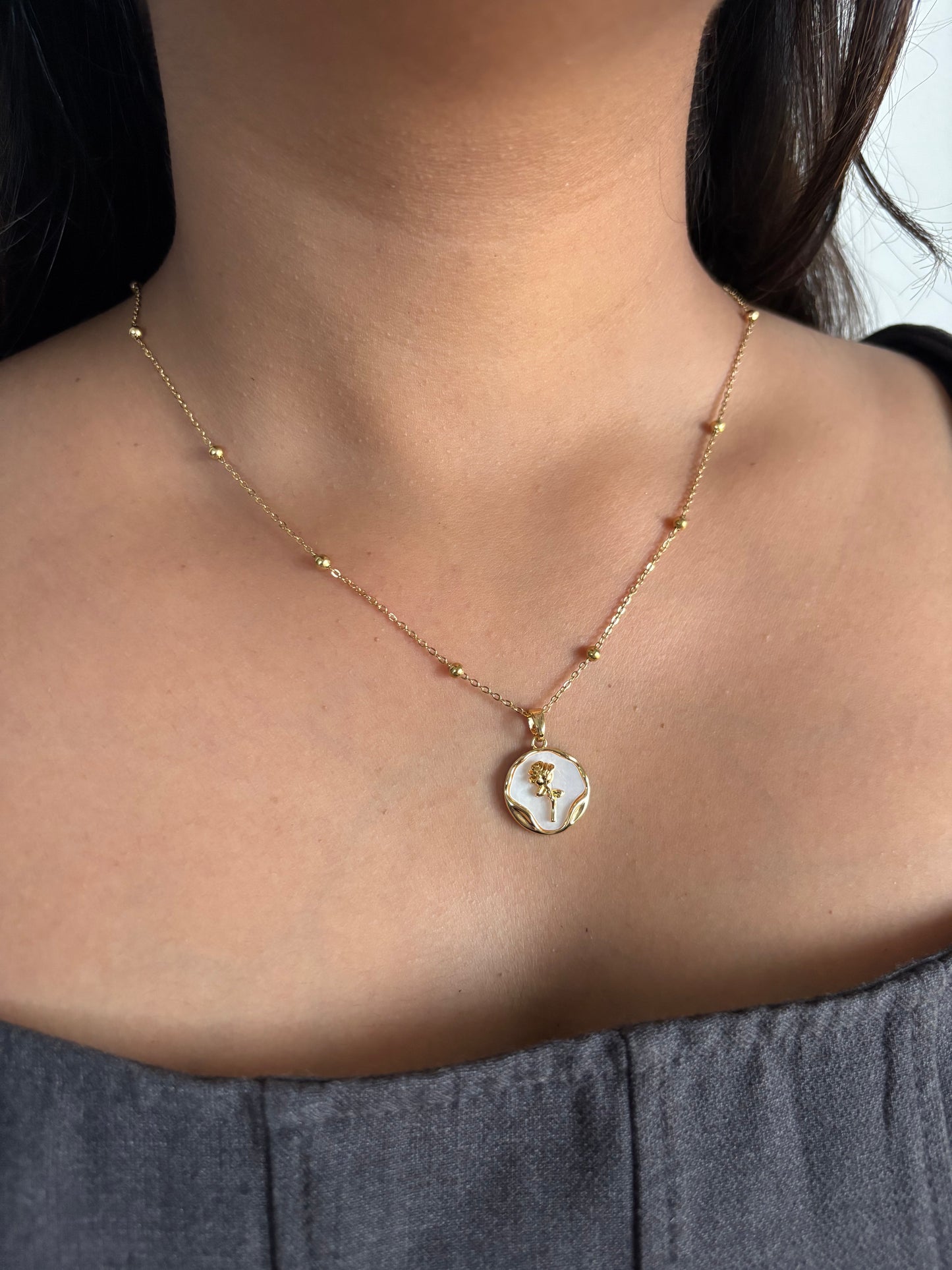 3D MOP Rose Necklace