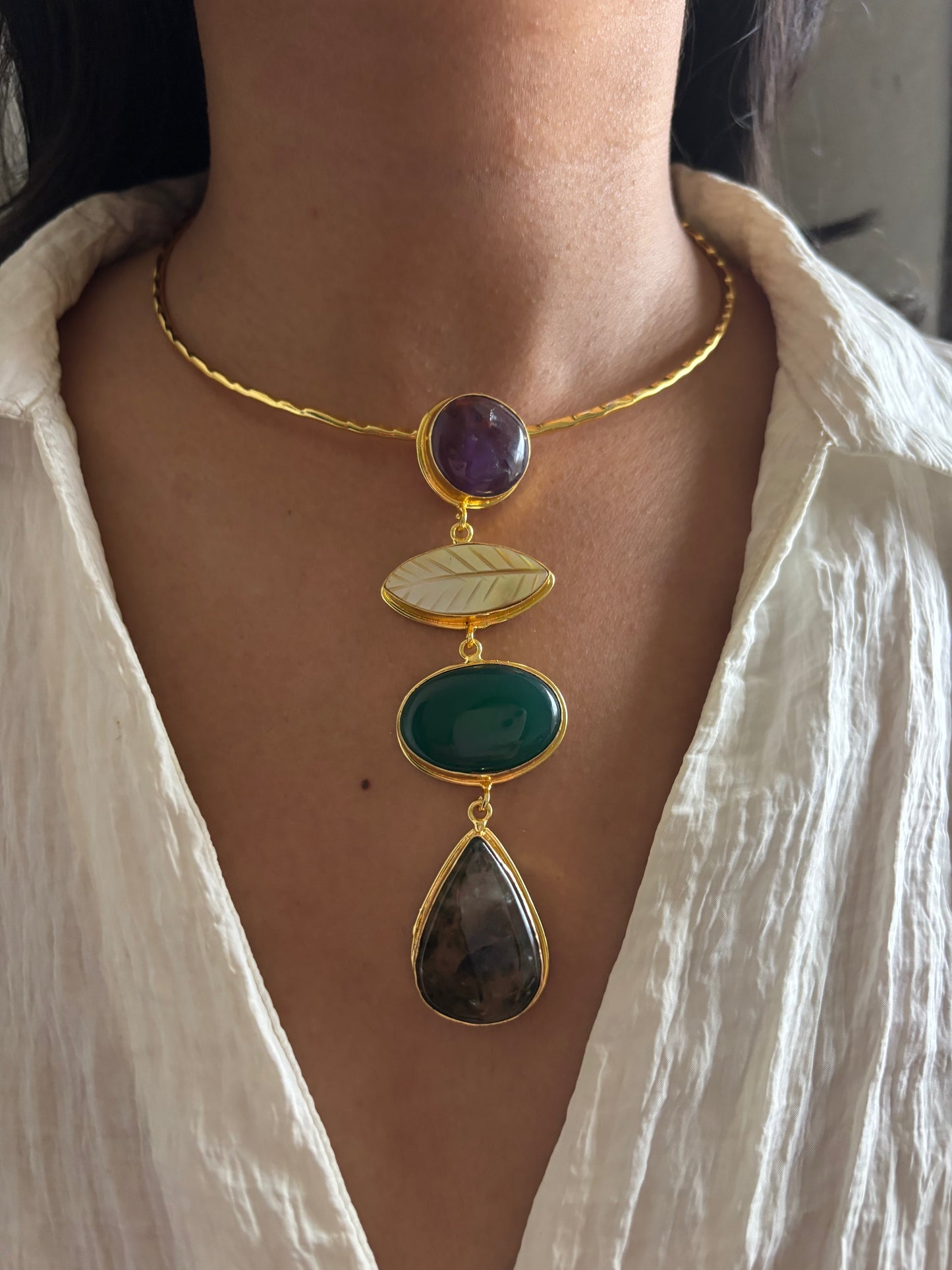 Isabelle Natural Stone Hasli Choker- Brass