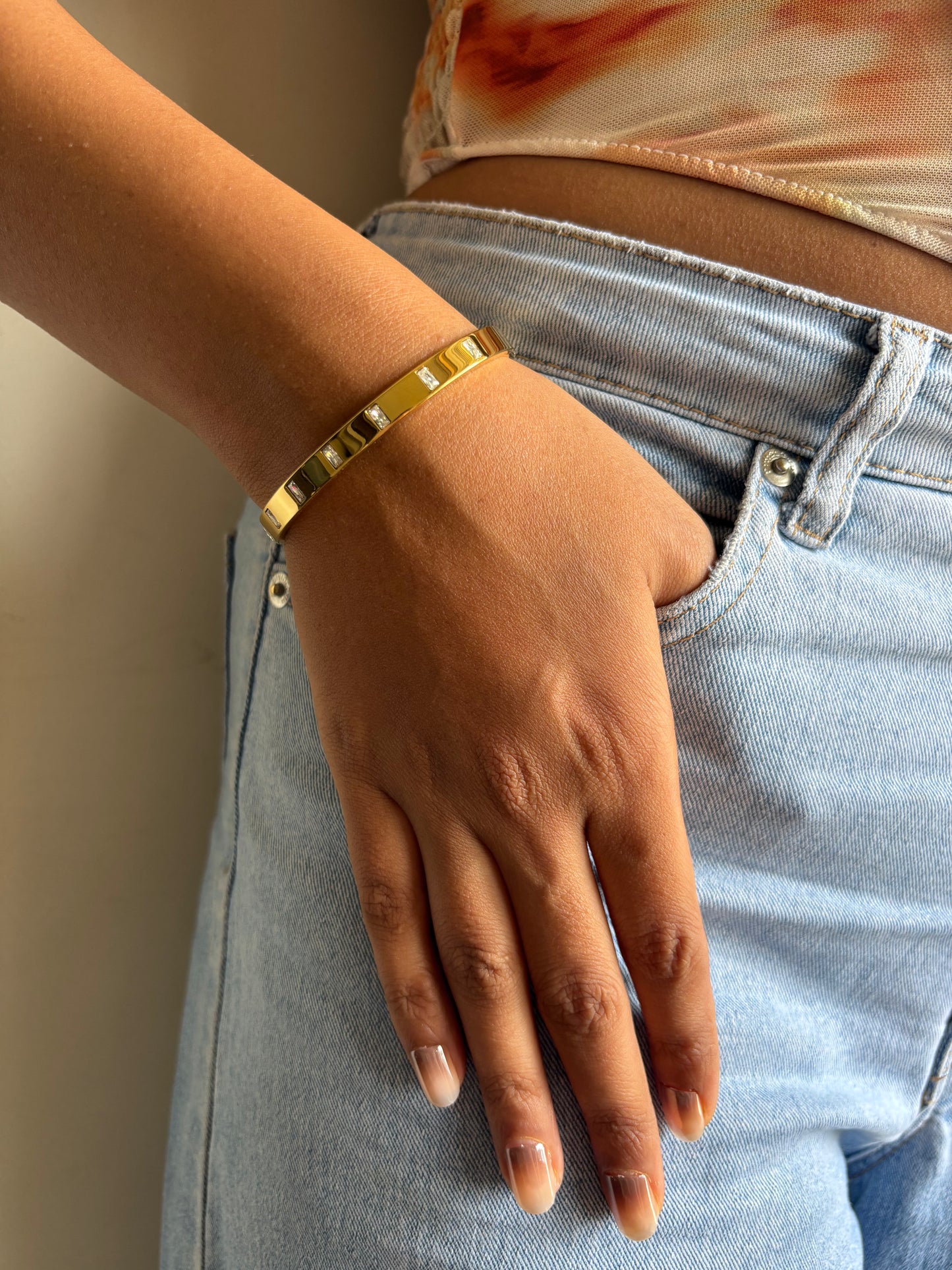 Brilliant Cut Studded Bracelet