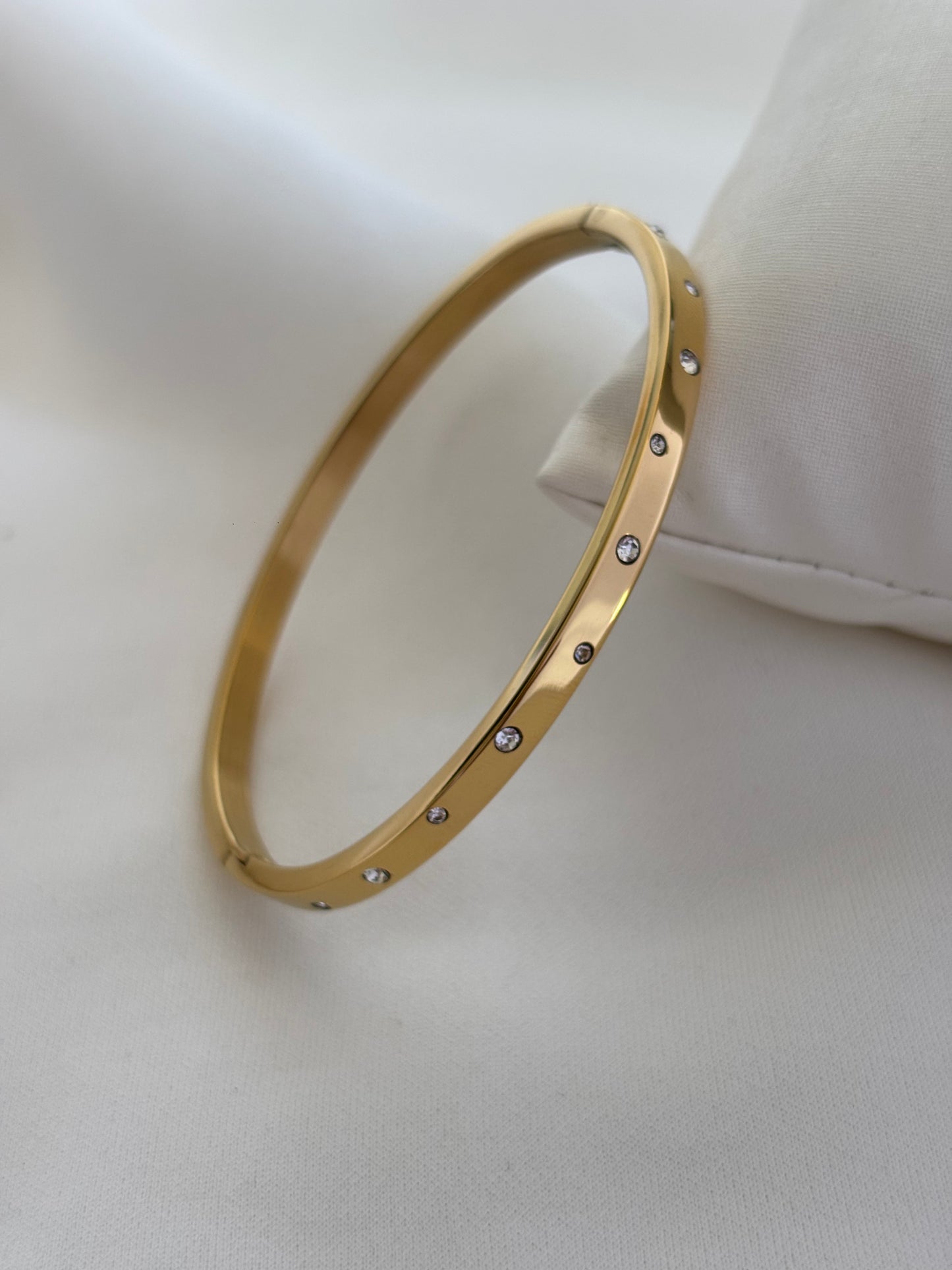 Diamond Studded Gold Bracelet