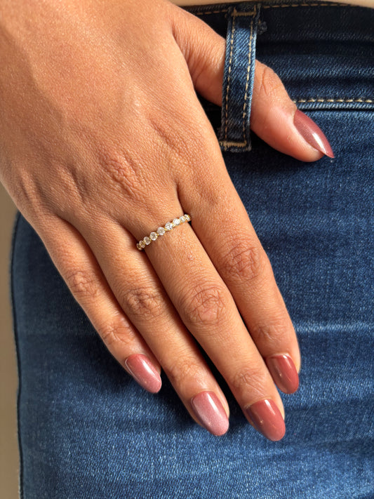 Vivi Studded Band Ring- Size 7