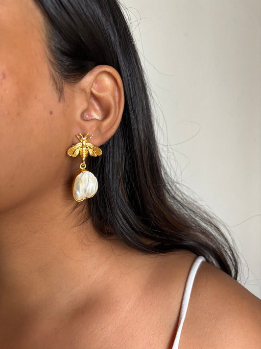 Bee Baroque Pearl Dangler-Brass