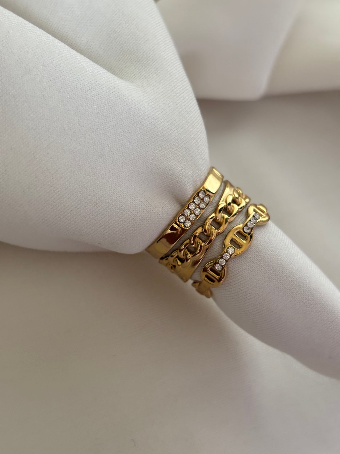 The Statement Ring (Size 7,8)