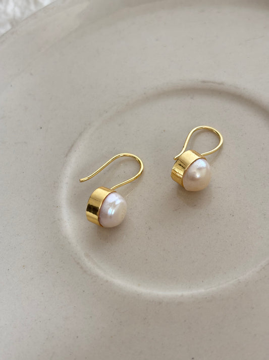 Pearl Drop Earring Brass