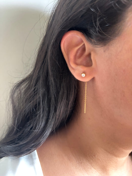solitaire Shine Needle Earring