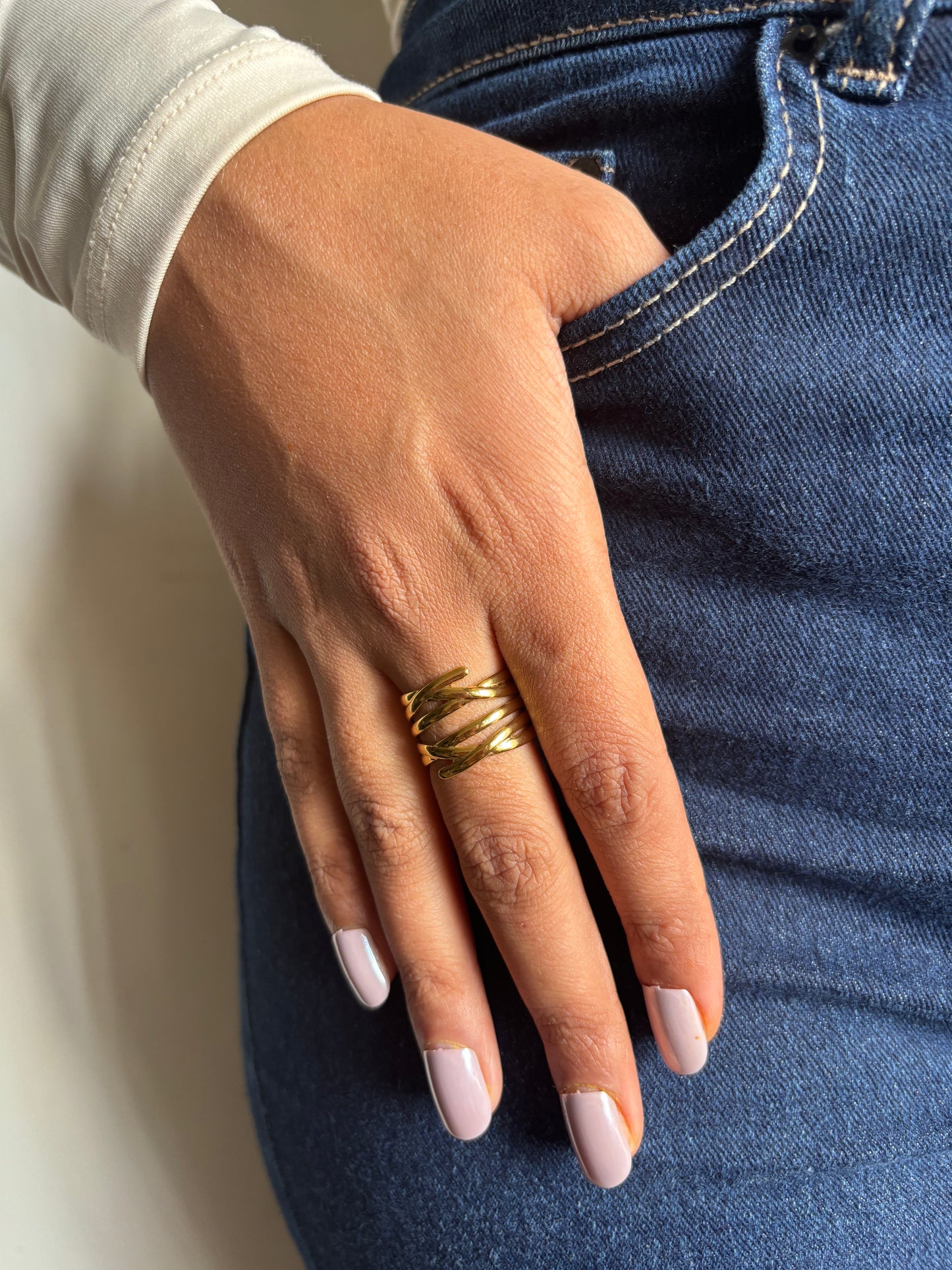 Criss-Cross Adjustable Ring