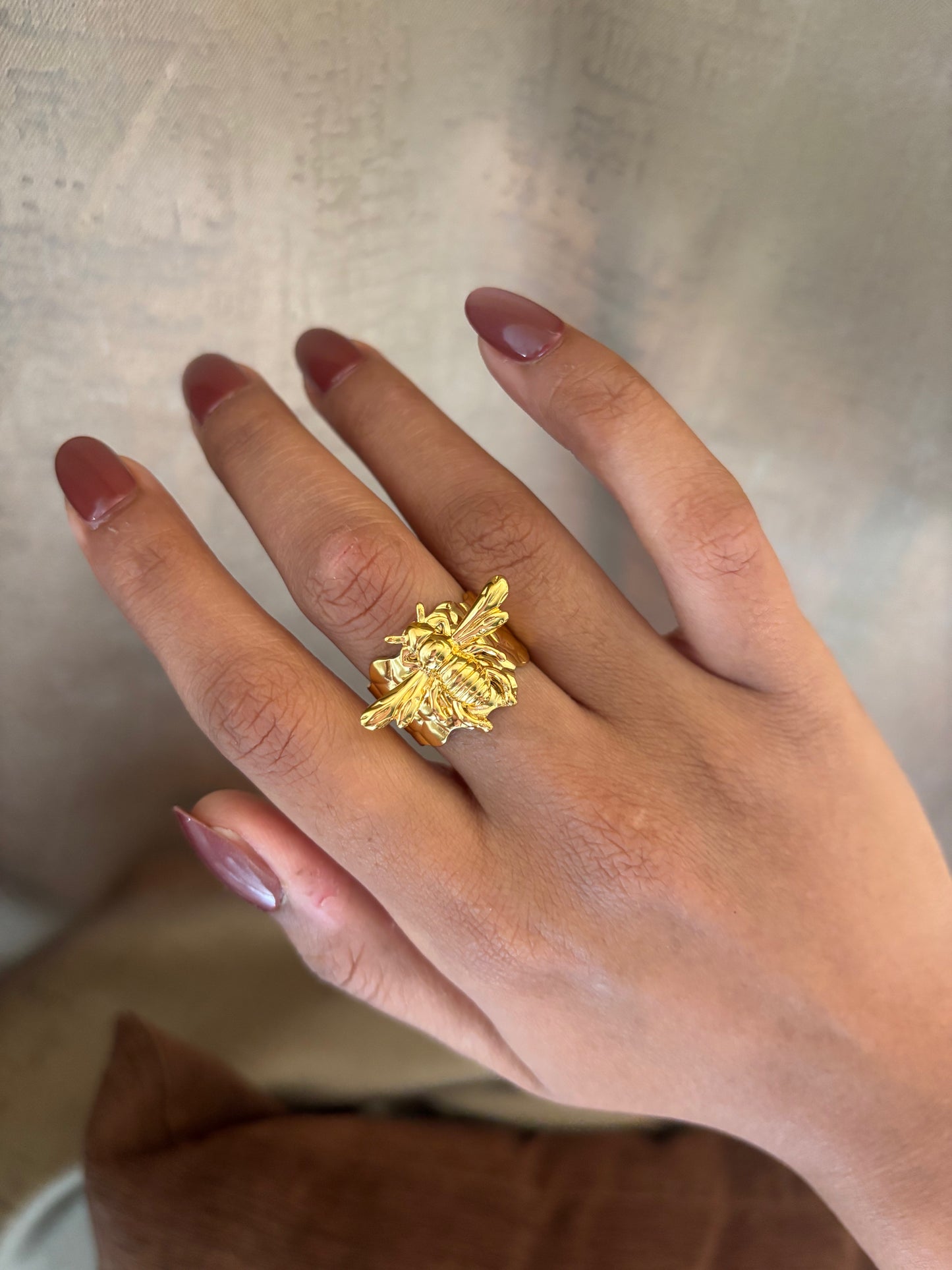 Bee Ring - Size 7