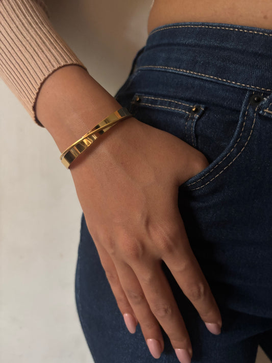 Pearl Dune Bracelet Stack