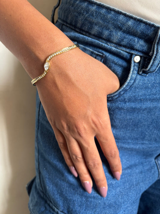 Studded Wavy Marquise Bracelet