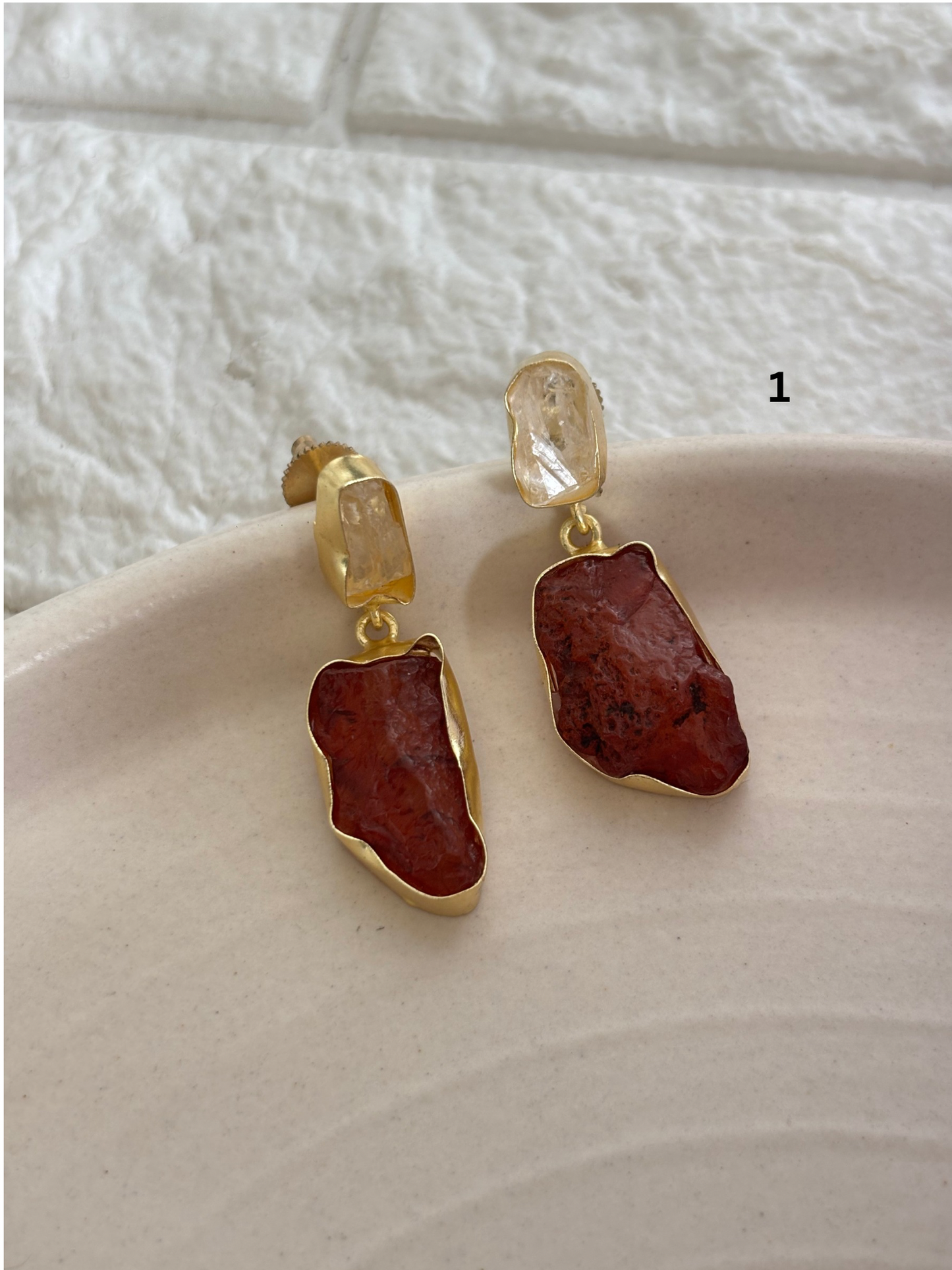 Amor Natural Stone Earring - Brass