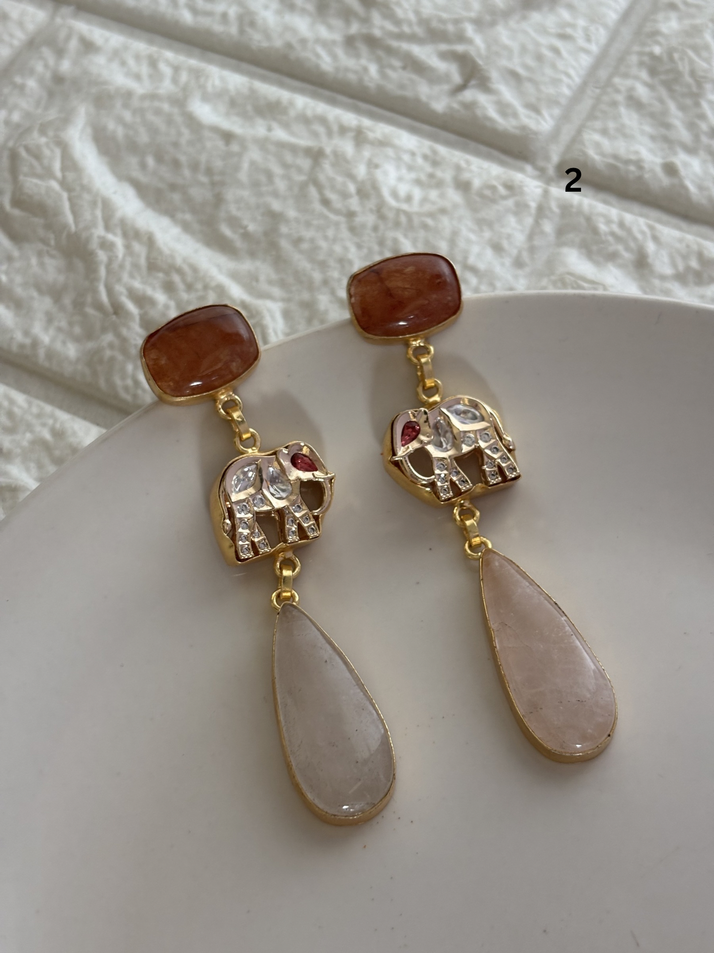 Elenor Fusion Dangler Brass
