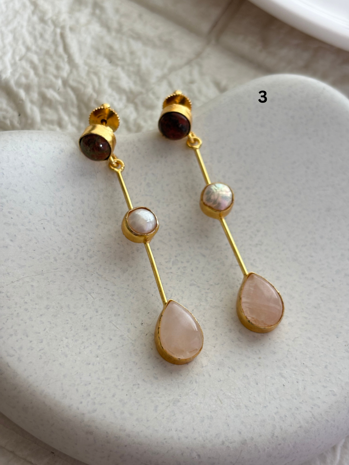 Archie Natural Stone Dangler
