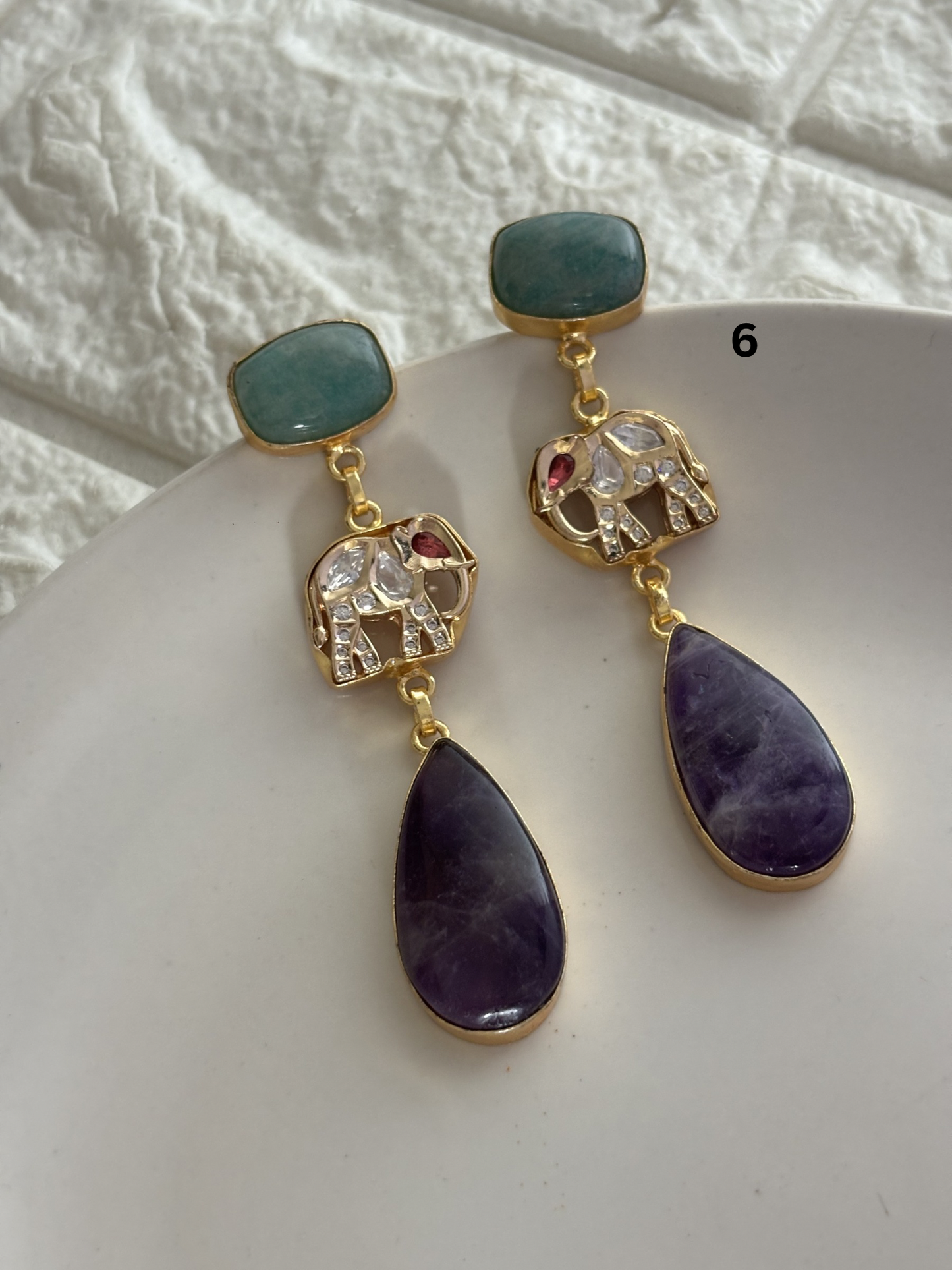 Elenor Fusion Dangler Brass