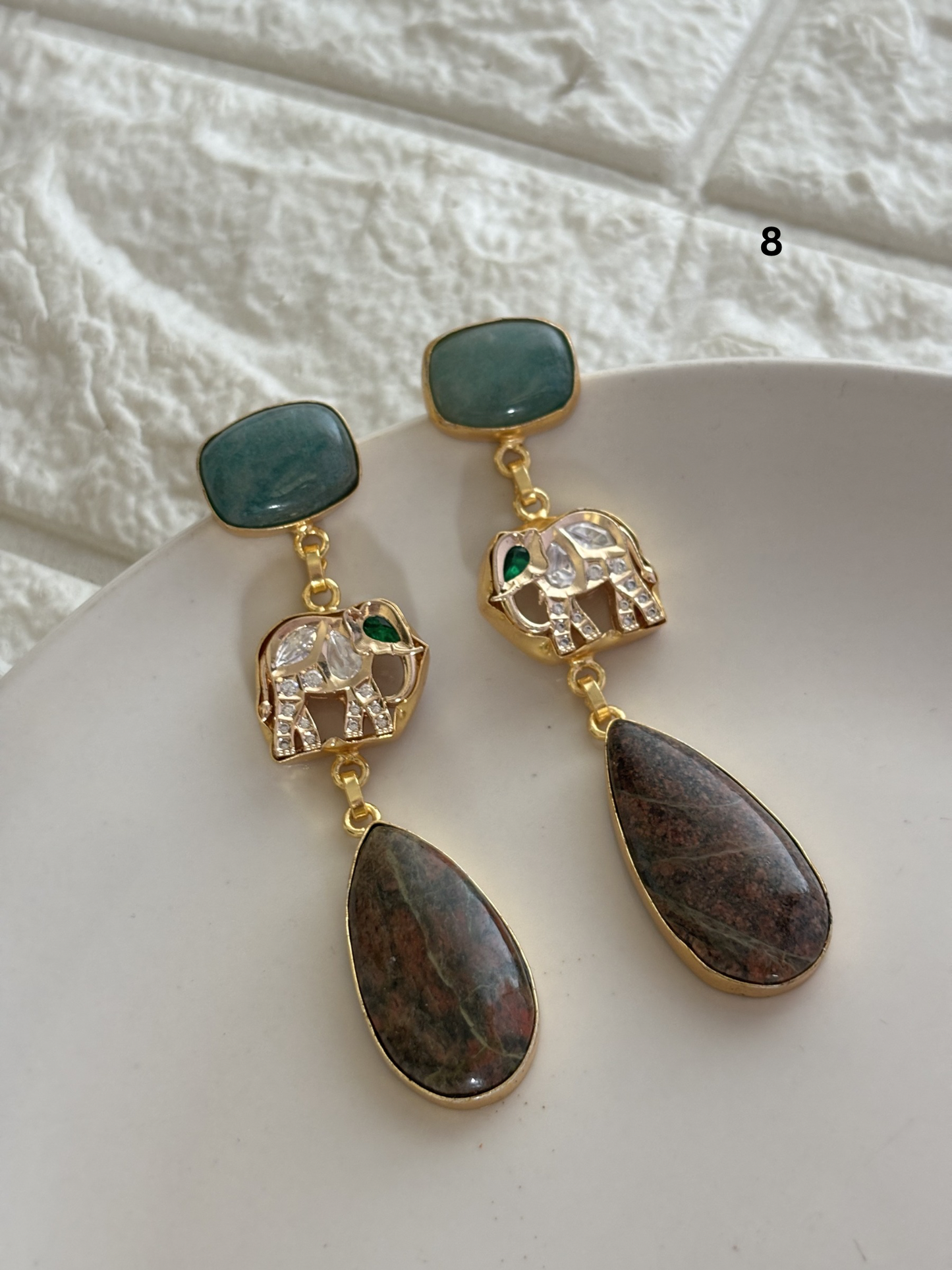 Elenor Fusion Dangler Brass
