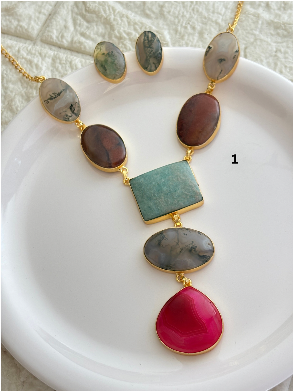 Queen Statement Y-Necklace Set Brass