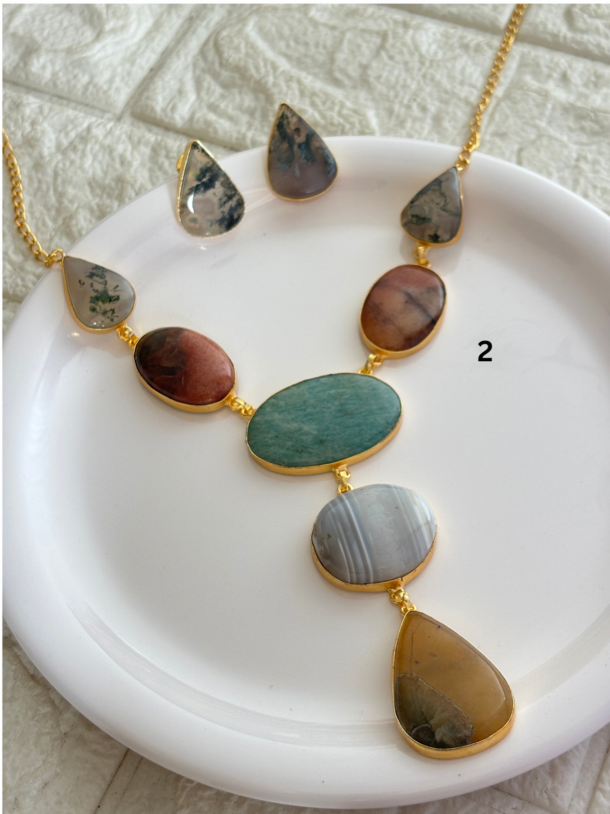 Queen Statement Y-Necklace Set Brass