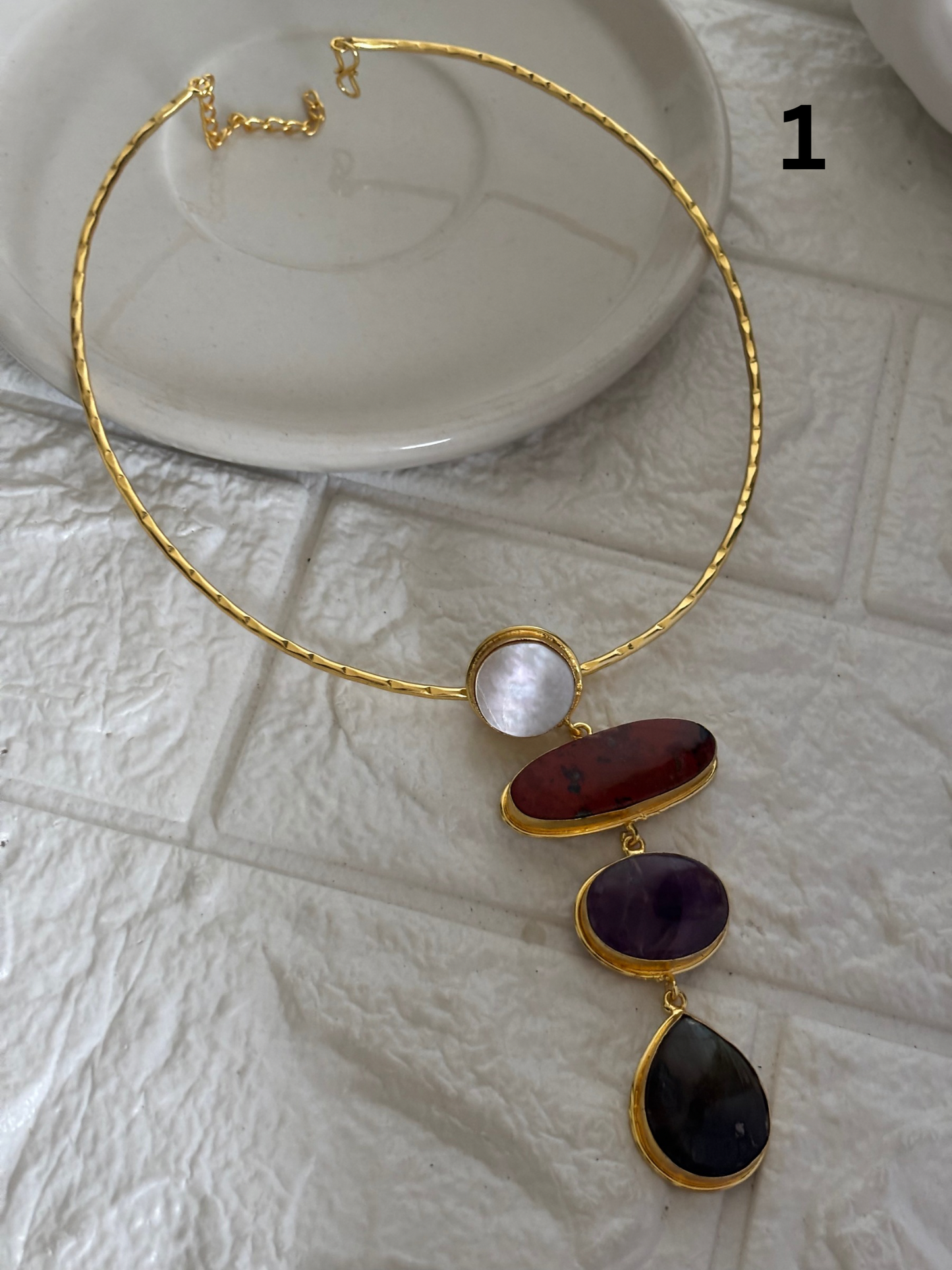 Isabelle Natural Stone Hasli Choker- Brass