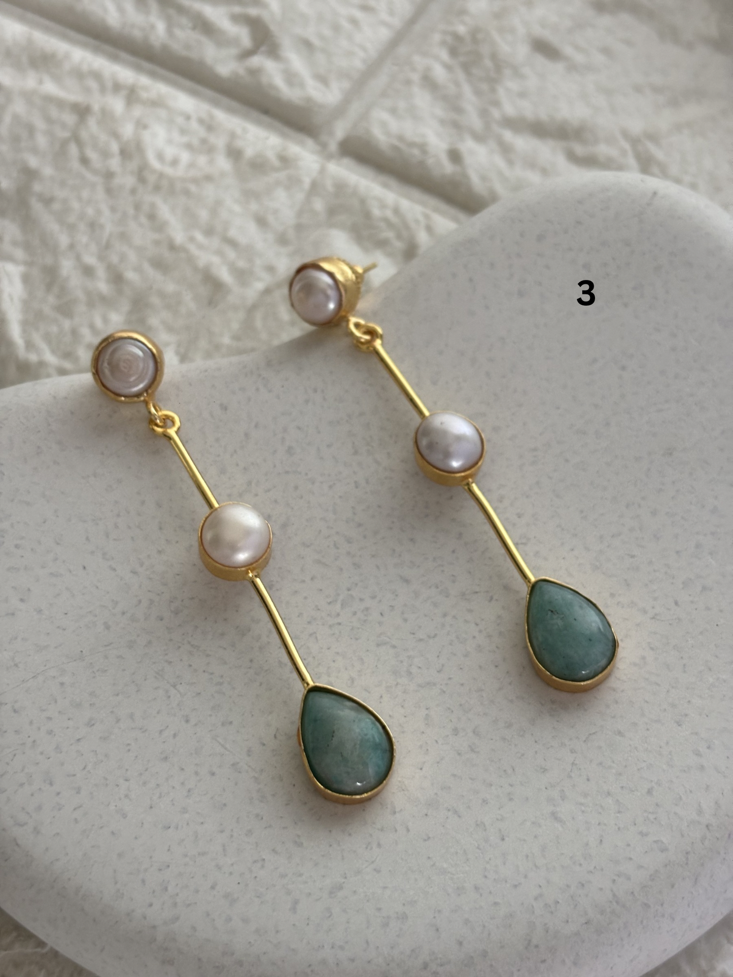 Archie Natural Stone Dangler