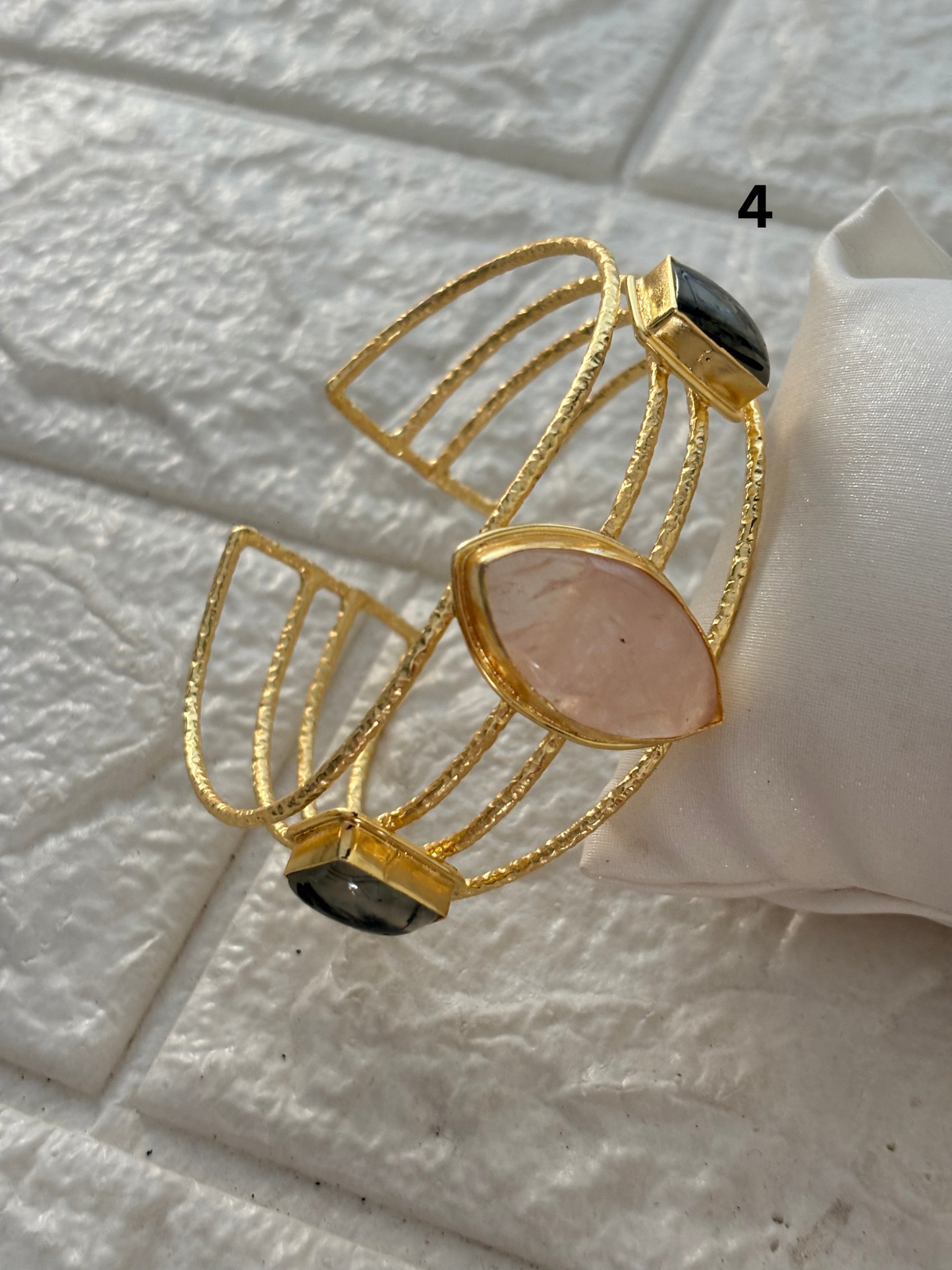 Trio Colour Natural Stone Brass cuff