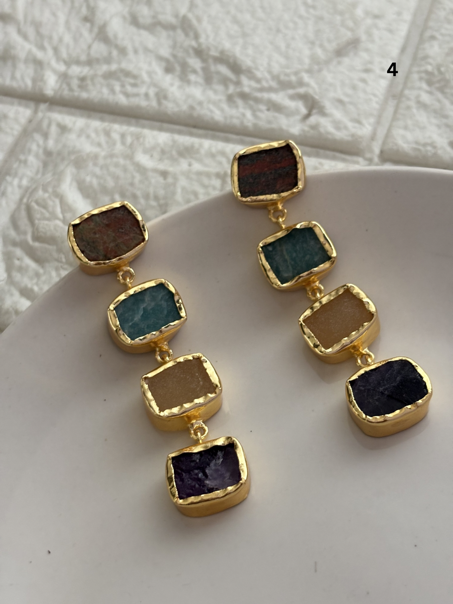 Colorbar Natural Stone Dangler