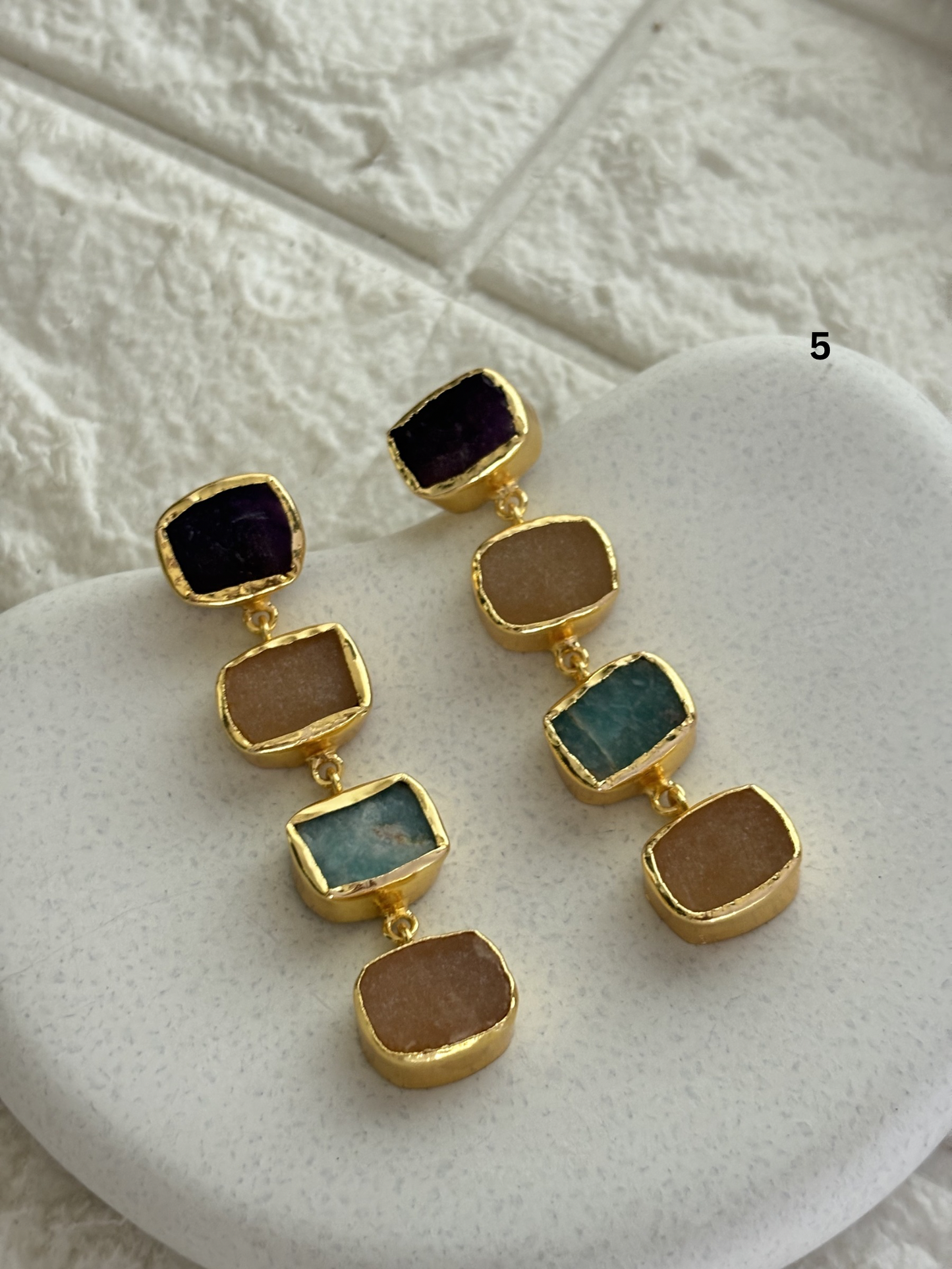 Colorbar Natural Stone Dangler