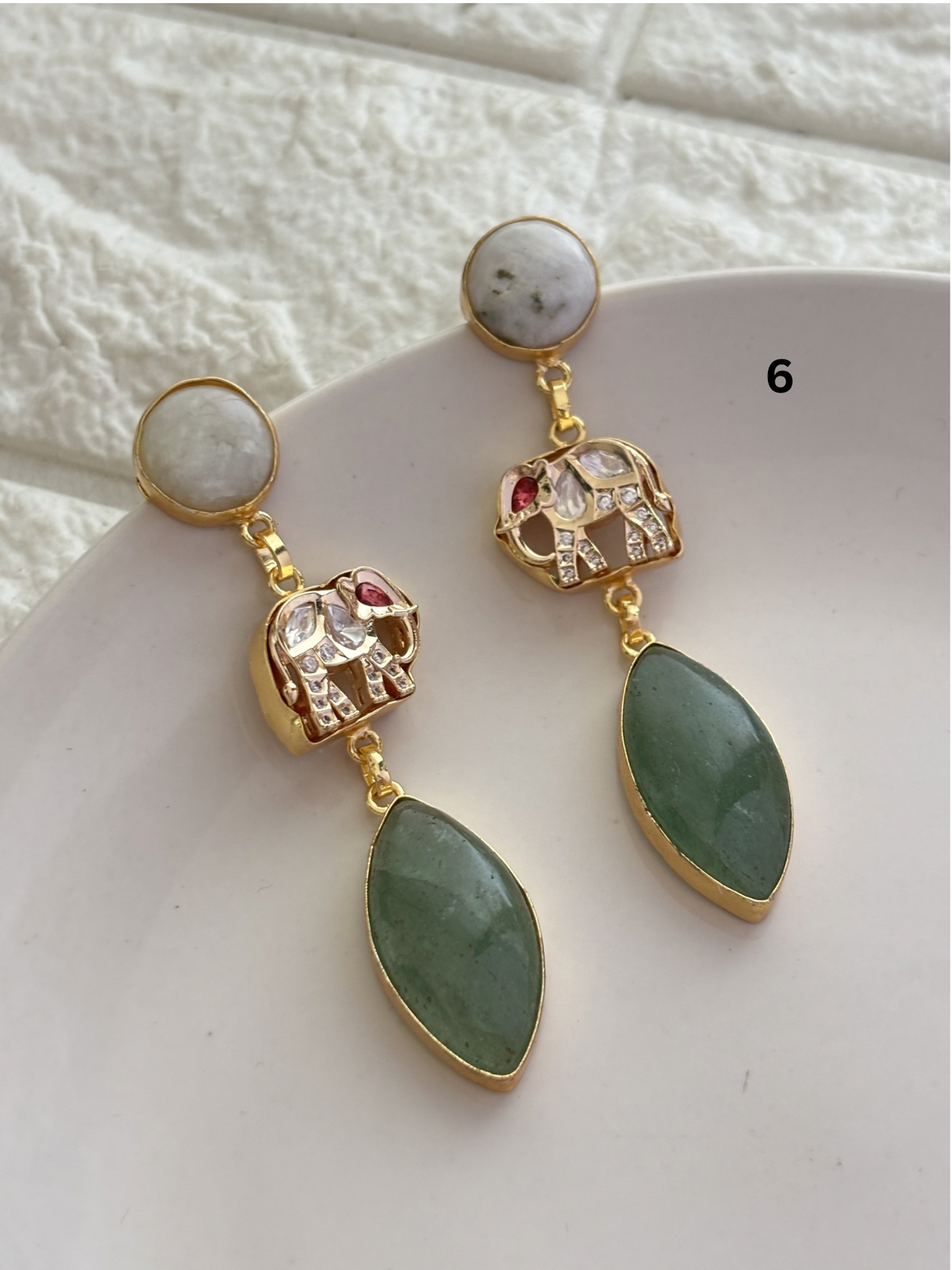 Elenor Fusion Dangler Brass