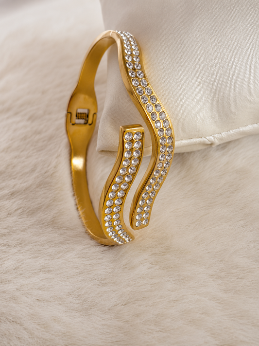 Twisted Wavy Bracelet