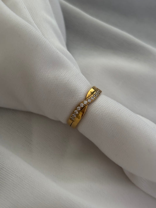 Cross-over Studded Ring
