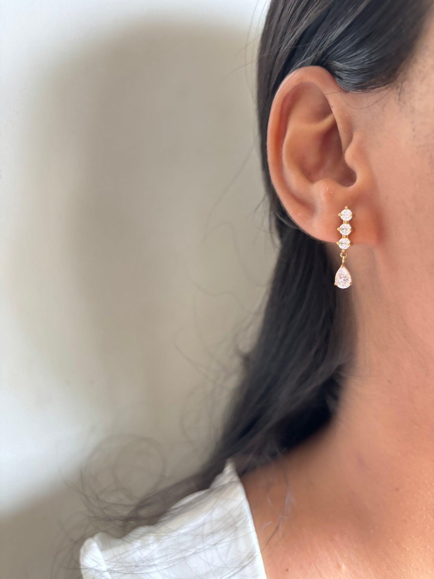 Nuon Studded Earring
