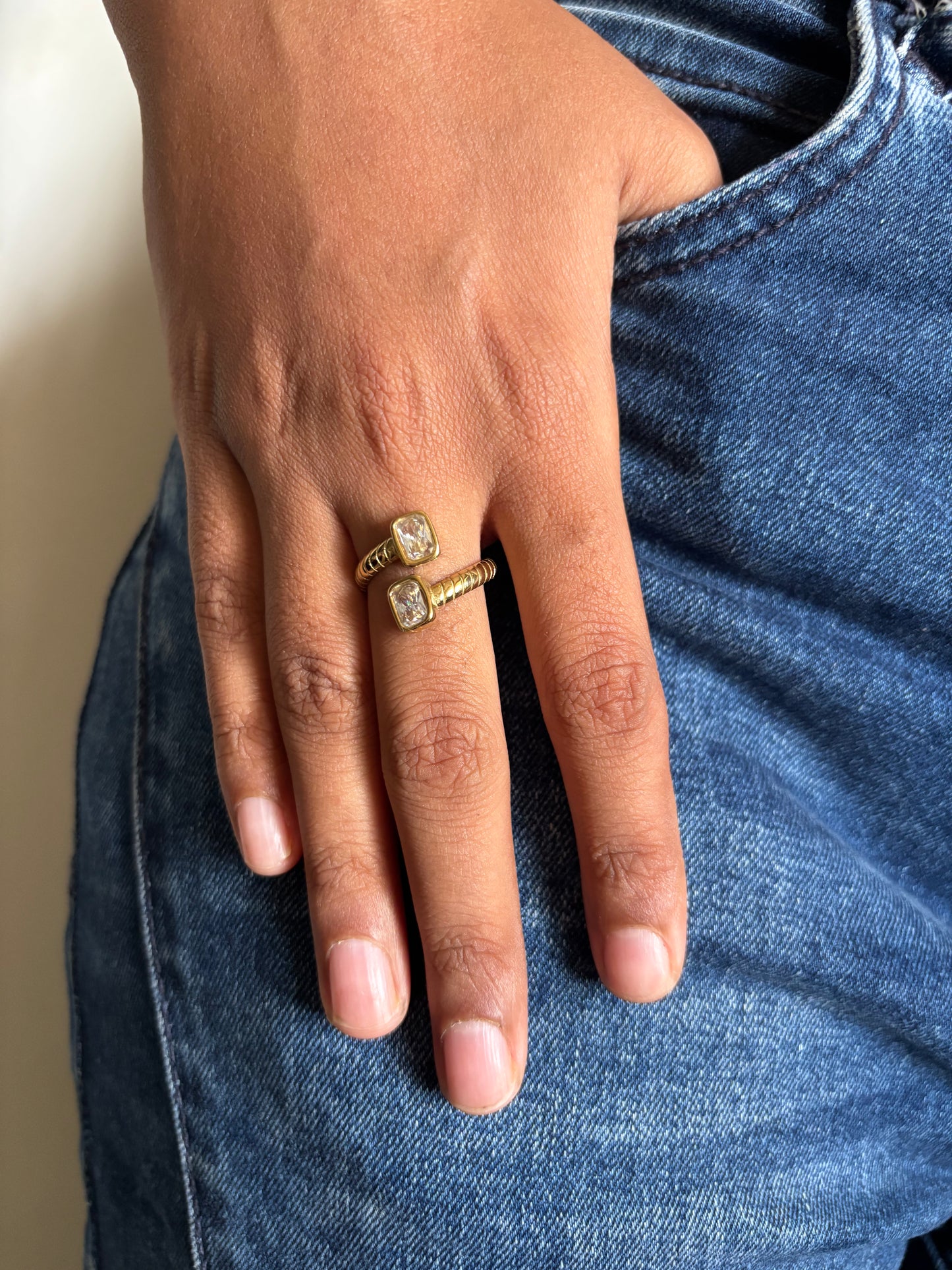 Emmy Soli Ring